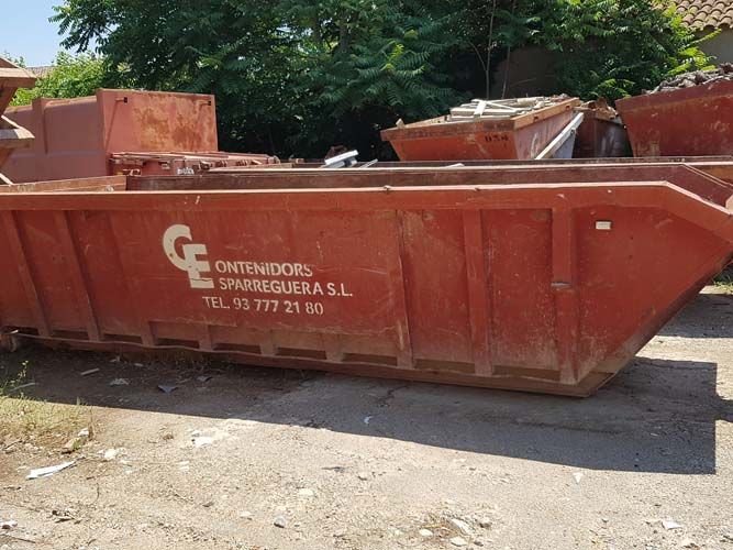 Contenidors Esparreguera transporte y gestión de residuos